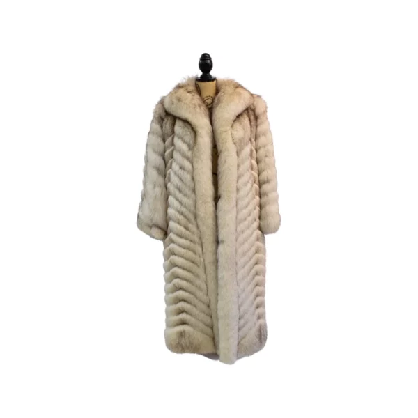 Fox fur coat for women with a grooved pattern